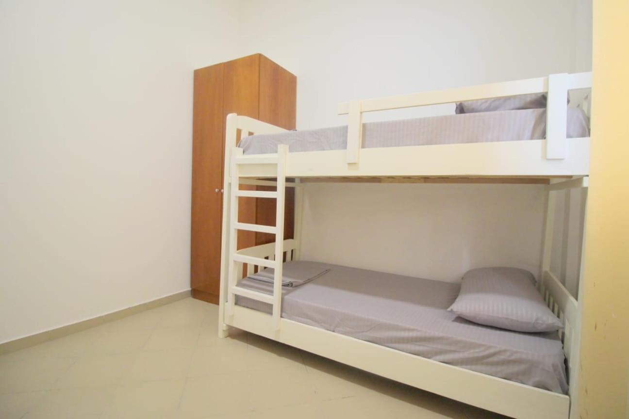 Hostel K13 Sarande Exterior photo